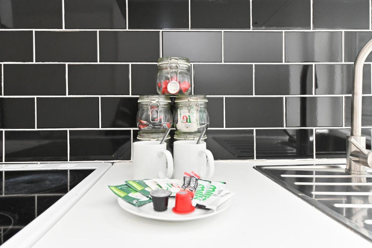 Covent Garden & Soho, Cosy & Cool, Spacious Apartment London Luaran gambar